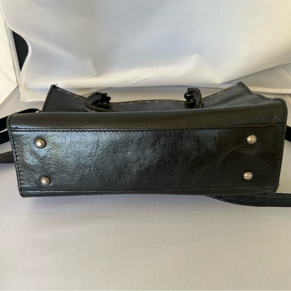 Patricia Nash Black Leather Tote with Gold & silver hardware - Picture 6 of 9